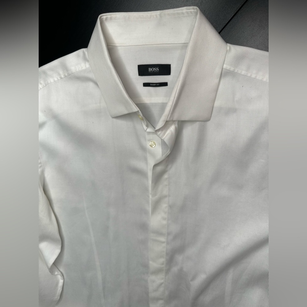 White Hugo Boss Short - Picture 5 of 5